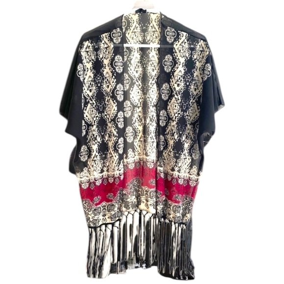 Rue 21 Kimono - Picture 2 of 5